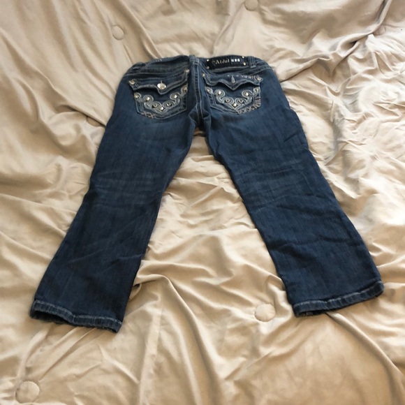 Capris - Picture 2 of 2